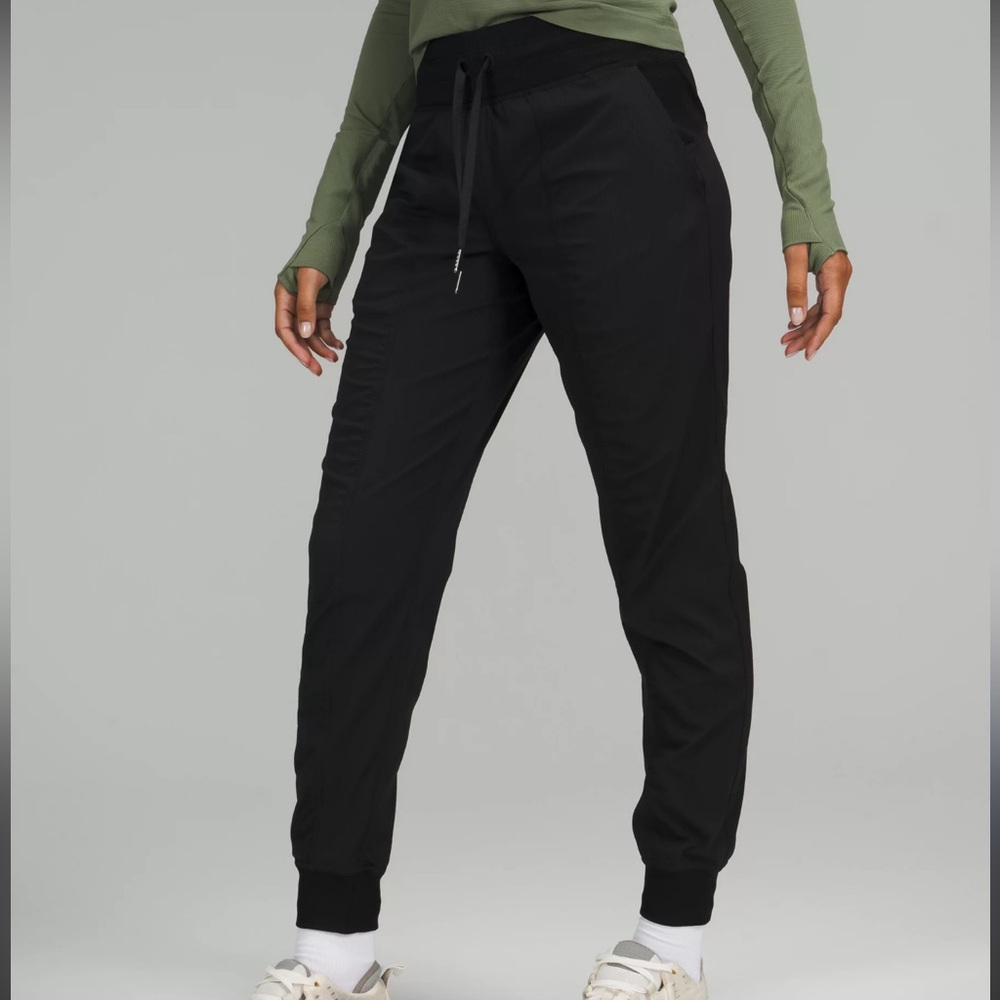 Lululemon Dance Studio Jogger ~ Black